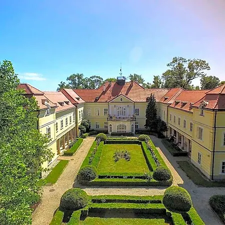 Szidonia Castle 4* Röjtökmuzsaj