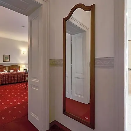 Szidonia Castle 4*