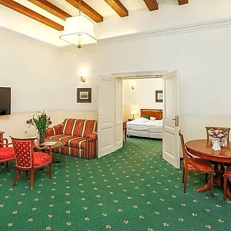 Hotel Szidonia Castle Röjtökmuzsaj