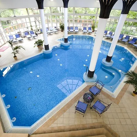 Szidonia Castle Hotel 4*