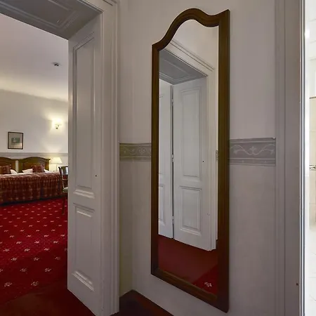 Szidónia Castle Szálloda Röjtökmuzsaj