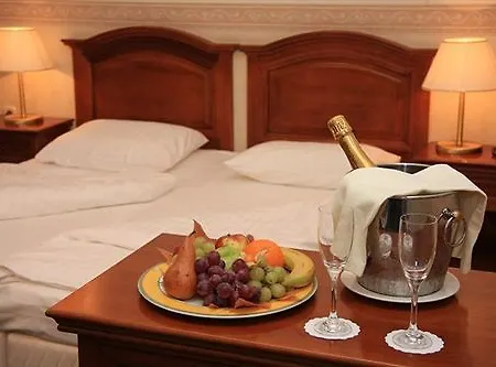 Szidonia Castle Hotel Röjtökmuzsaj