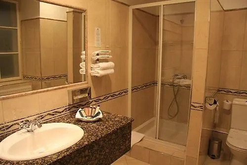 מלון Szidonia Castle Röjtökmuzsaj